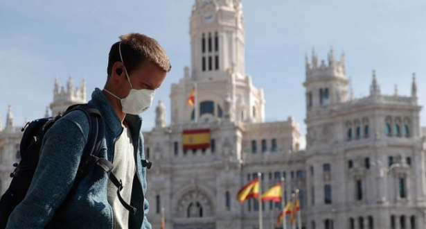 Covid-19: le gouvernement espagnol écarte un nouveau confinement à domicile