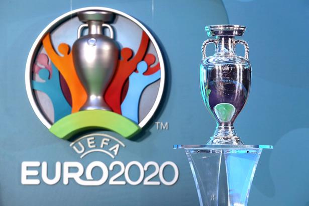 يورو 2020 .. "يويفا" يلزم المشجعين بلقاح كورونا لحضور المباريات