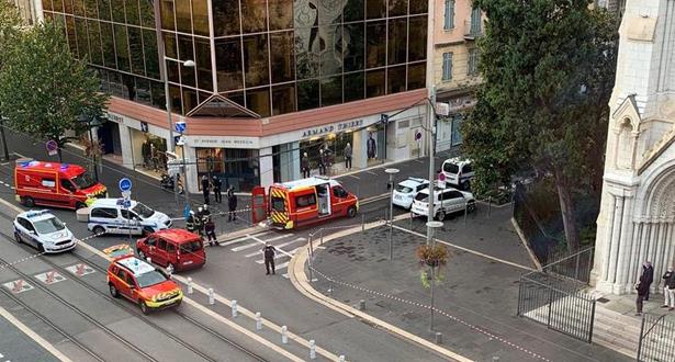 France: attaque au couteau à Nice, deux morts, l'agresseur interpellé