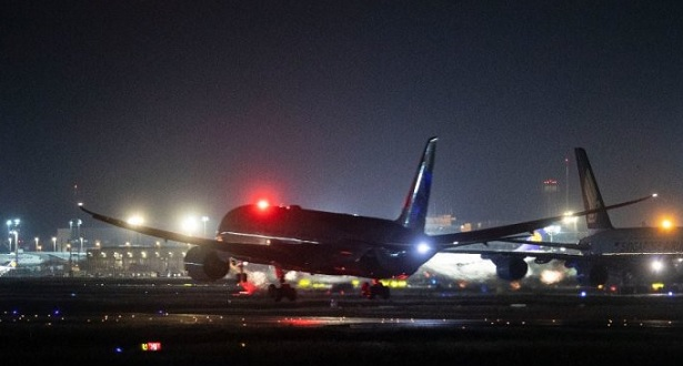 Omicron: l'Europe lève la suspension des vols avec l'Afrique australe