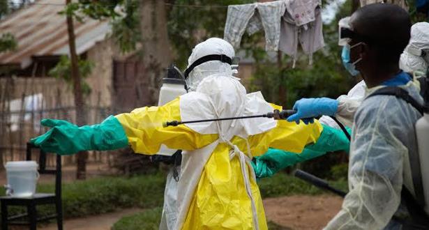 منظمة الصحة العالمية تحذر الدول المجاورة لغينيا من مخاطر وباء إيبولا