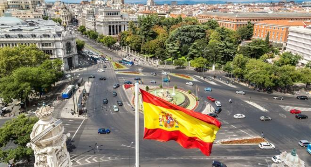 إسبانيا أول دولة في الاتحاد الأوروبي تتخطى مليون إصابة بكوفيد-19