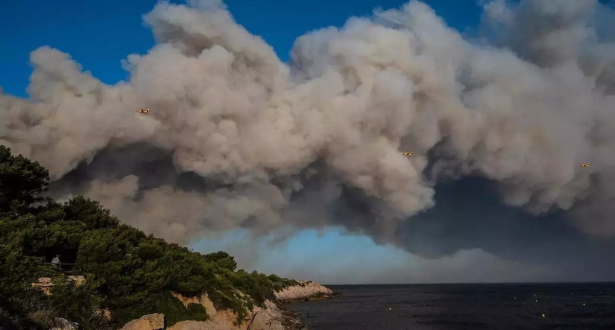 France: incendie maîtrisé près de Marseille