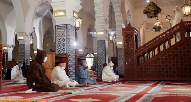 Les fidèles retrouvent le chemin des mosquées dans différentes villes du Royaume