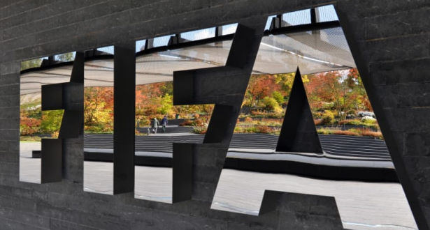 Mort de George Floyd : la FIFA en appelle au bon sens
