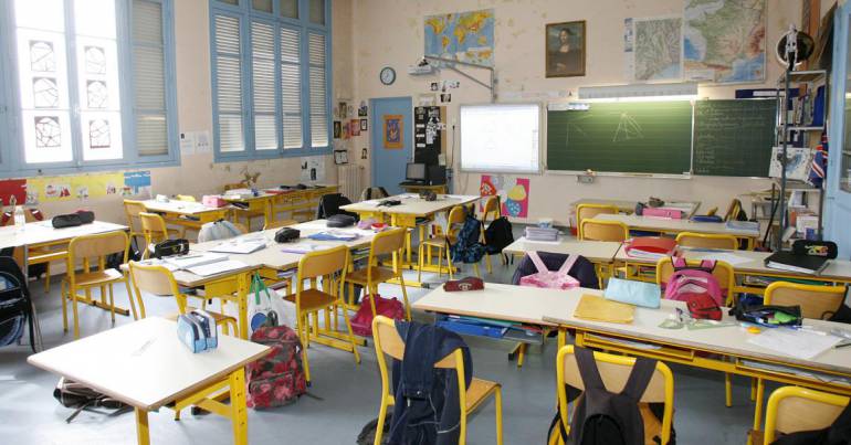 ربورتاج: دخول مدرسي استثنائي مع انشقاق حول القرار في الجزائر