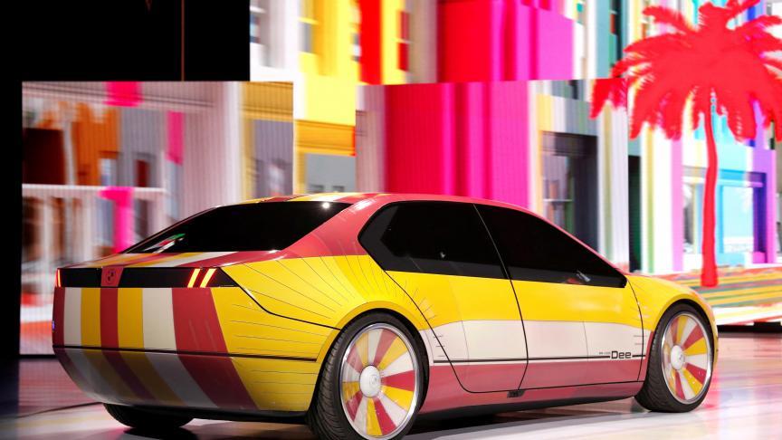 BMW dévoile un prototype de voiture qui peut changer de couleur