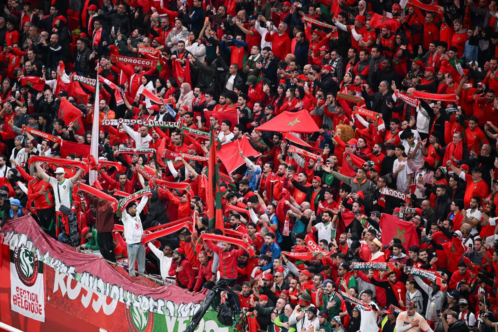 فيديو .. نيجيريا مرعوبة من جمهور ملعب الأمير مولاي عبد الله !