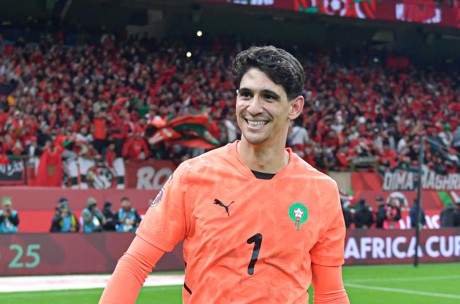 ياسين بونو.. رجل الأمسيات الكروية الكبرى بامتياز