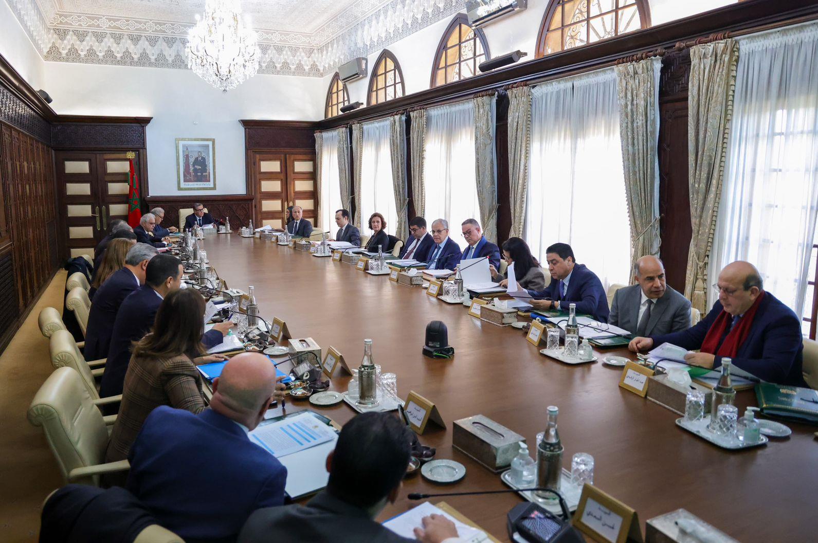 مجلس الحكومة يصادق على تسعة مشاريع مراسيم لتجديد تراخيص شركات الاتصالات عبر الأقمار الصناعية