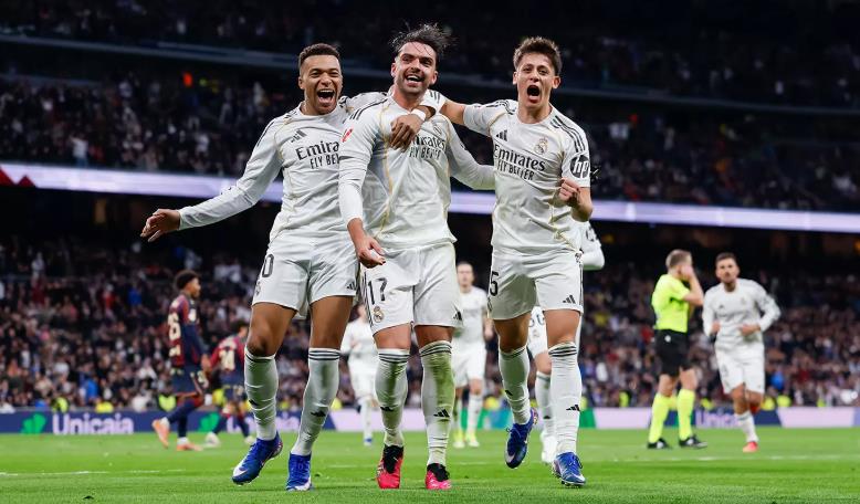 أربيلوا يقود ريال مدريد لأول فوز وسط صافرات الاستهجان