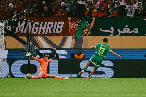 فيديو .. الجدار بونو يتألق بتصديات خيالية ويتوج بالأفضل فيديو .. الجدار بونو يتألق بتصديات خيالية ويتوج بالأفضل