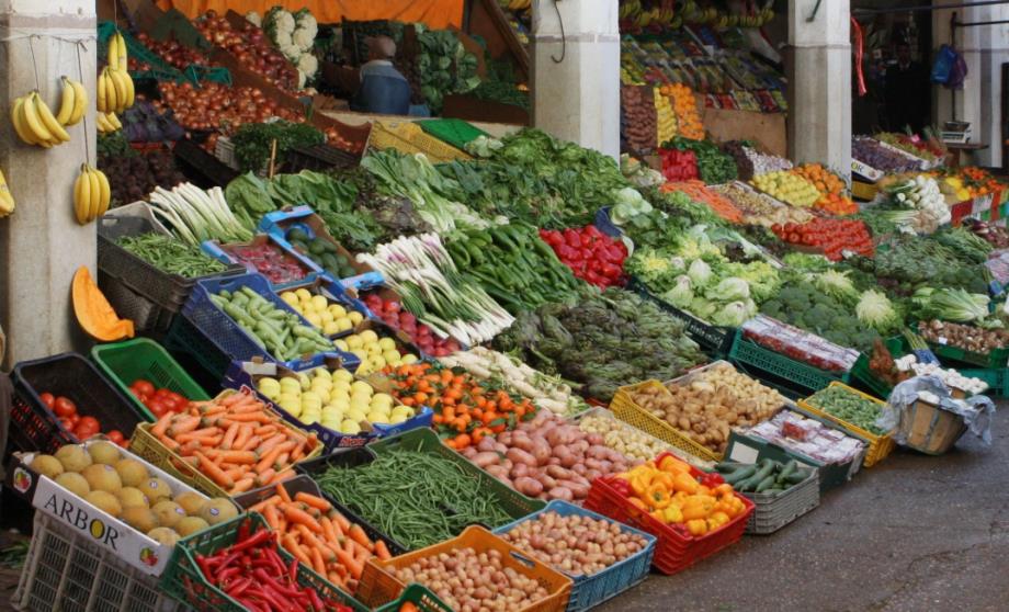 عمالة الرباط مجندة لضمان وفرة المواد الأساسية وحماية المستهلك خلال رمضان عمالة الرباط مجندة لضمان وفرة المواد الأساسية وحماية المستهلك خلال رمضان