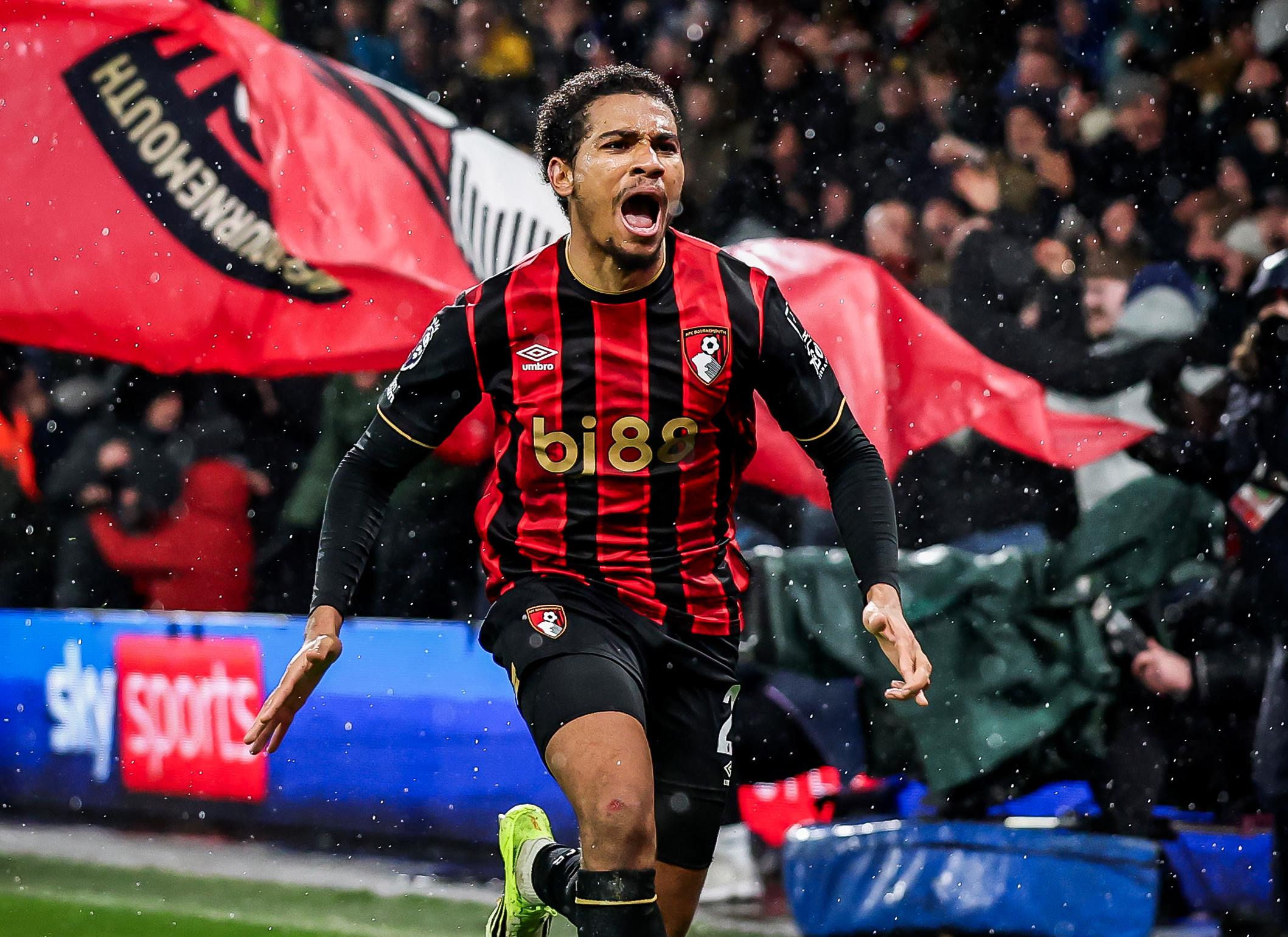 فيديو.. أمين عدلي يهدي بورنموث فوزا مثيرا على ليفربول فيديو.. أمين عدلي يهدي بورنموث فوزا مثيرا على ليفربول