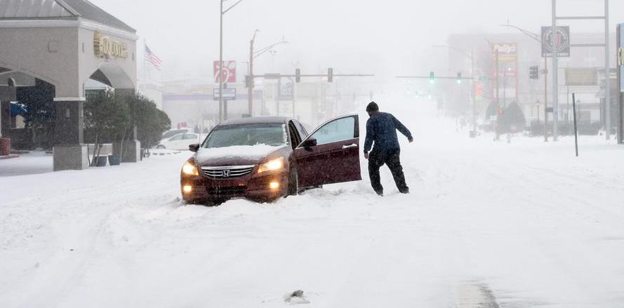Tempête hivernale : l'état d'urgence déclaré dans 22 États américains
