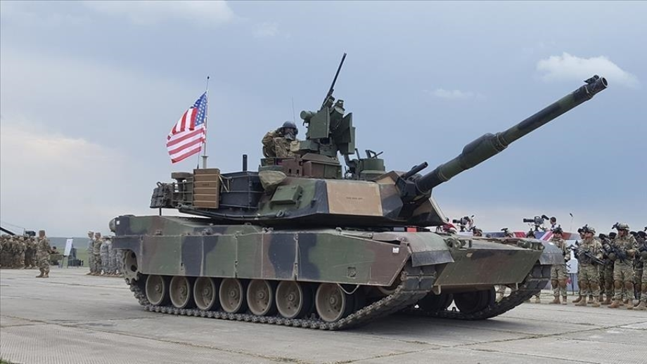 Les États-Unis livrent des chars Abrams à l'Ukraine