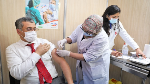 Casablanca: Le personnel de santé du privé reçoit la 2ème dose du vaccin
