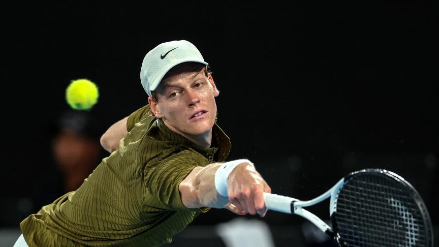 Jannik Sinner rejoint Novak Djokovic en demi-finales de l’Open d’Australie Jannik Sinner rejoint Novak Djokovic en demi-finales de l’Open d’Australie