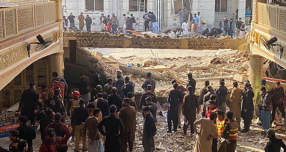 باكستان.. ارتفاع حصيلة ضحايا انفجار داخل مسجد إلى 36 قتيلا