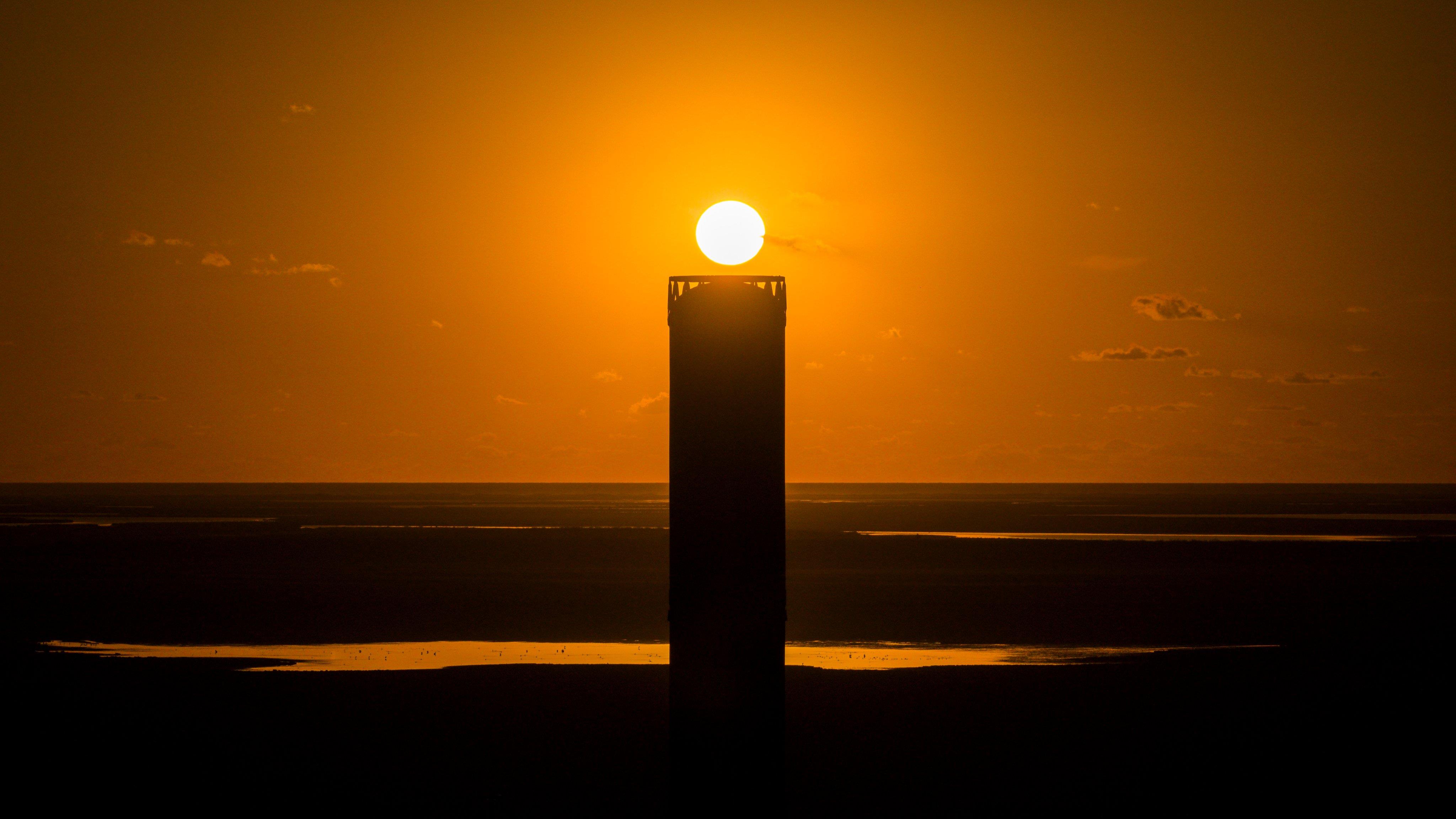 سبيس إكس تسعى لإطلاق أقمار صناعية لتشغيل مراكز بيانات الذكاء الاصطناعي بالطاقة الشمسية