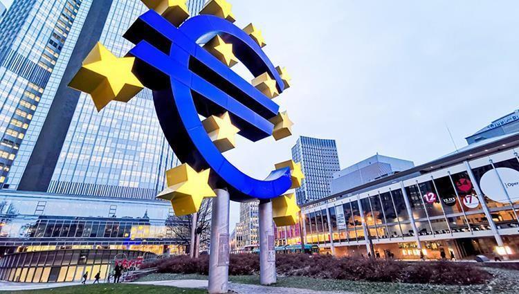 بروكسيل تخفض توقعاتها للنمو في منطقة الأورو لعام 2021