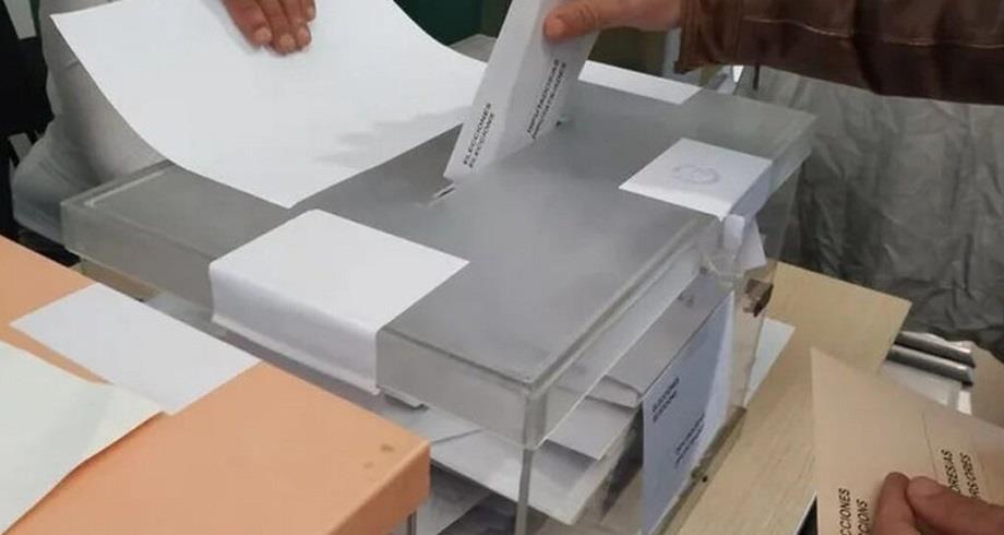 Elections régionales en Catalogne: les Catalans ont commencé à voter