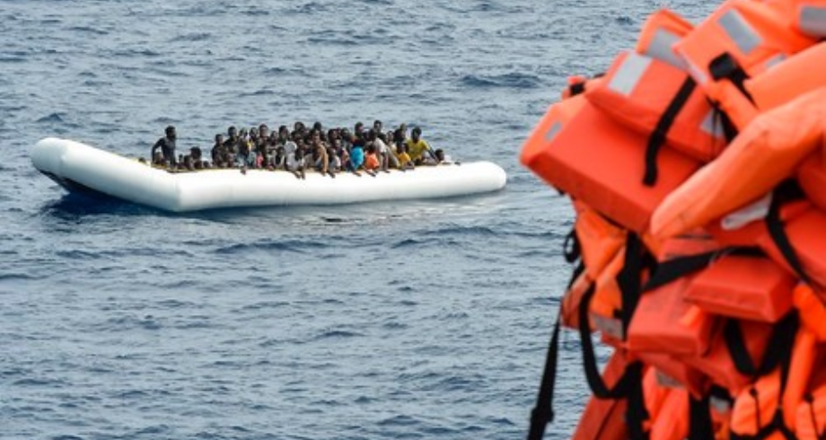 مصرع أربعة مهاجرين قبالة جزر الكناري الإسبانية