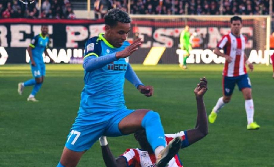 المغرب التطواني يتلقى هزيمة قاسية على أرضه