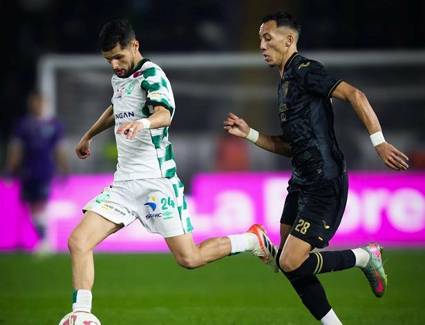 توقيف 5 حكام بعد&nbsp;مباراة الرجاء&nbsp;واتحاد طنجة