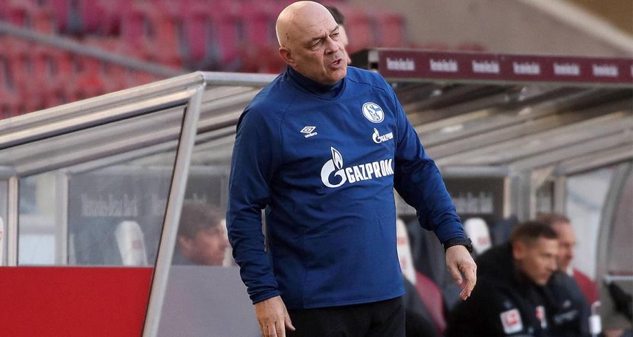 Schalke 04 se sépare de son entraîneur et plusieurs dirigeants