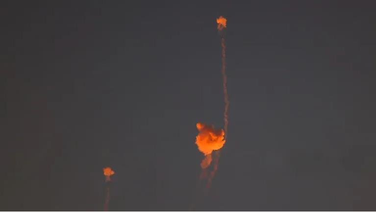 الدفاعات القطرية تتصدى بنجاح لصاروخين باليستيين