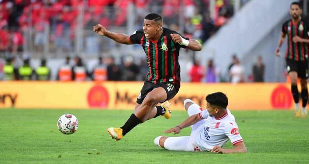 كلاسيكو الوداد والجيش الملكي يخطف الأضواء