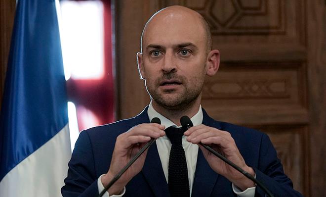 الخارجية الفرنسية: بارو تباحث مع نظيره الإيراني