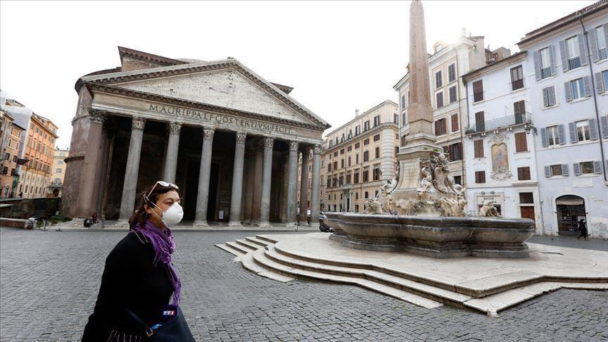 Covid: l'Italie passe la barre des 100.000 morts