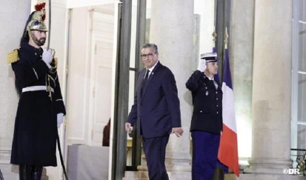 أخنوش يحضر مأدبة عشاء أقامها الرئيس الفرنسي على شرف القادة المشاركين في القمة العالمية للطاقة النووية