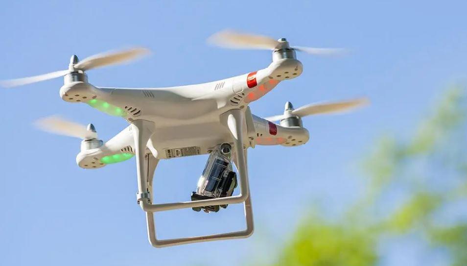 الهجمات الإيرانية.. الإمارات تحظر تشغيل الطائرات بدون طيار والرياضية الخفيفة