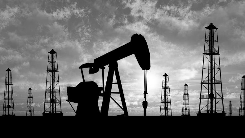 الأزمة في الشرق الأوسط ... العراق يقرر الاستمرار في إنتاج 1.4 مليون برميل من النفط الخام يوميا