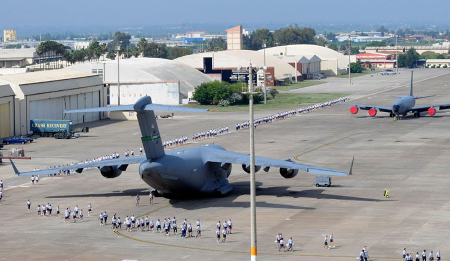 صافرات الإنذار تدوي في قاعدة إنجرليك الجوية التابعة للناتو في جنوب تركيا