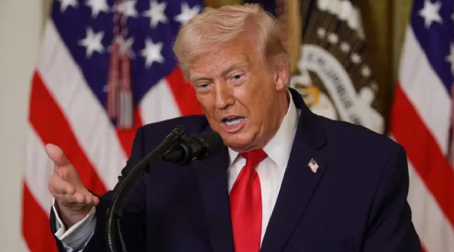 Trump : L'armée américaine est en train de "détruire totalement" le régime iranien