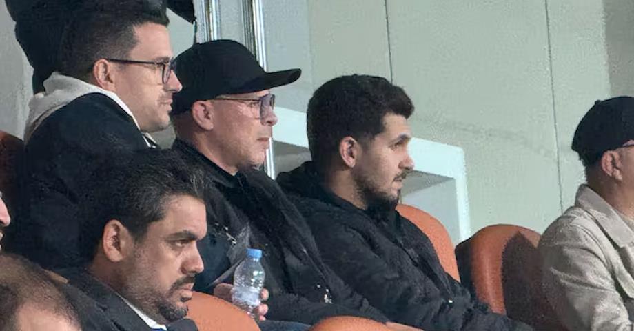 الناخب الوطني الجديد محمد وهبي حاضر في مباراة الجيش الملكي وبيراميدز