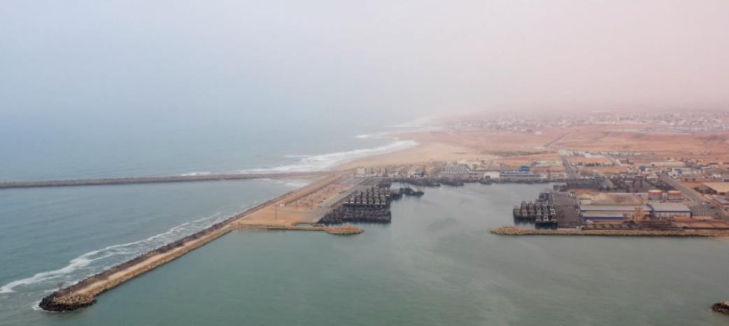 ميناء طانطان .. حركية دؤوبة بسوق السمك رغم الأحوال الجوية غير الملائمة