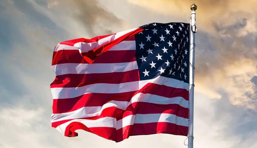 السفارة الأمريكية في بغداد تدعو رعاياها إلى مغادرة العراق فورا