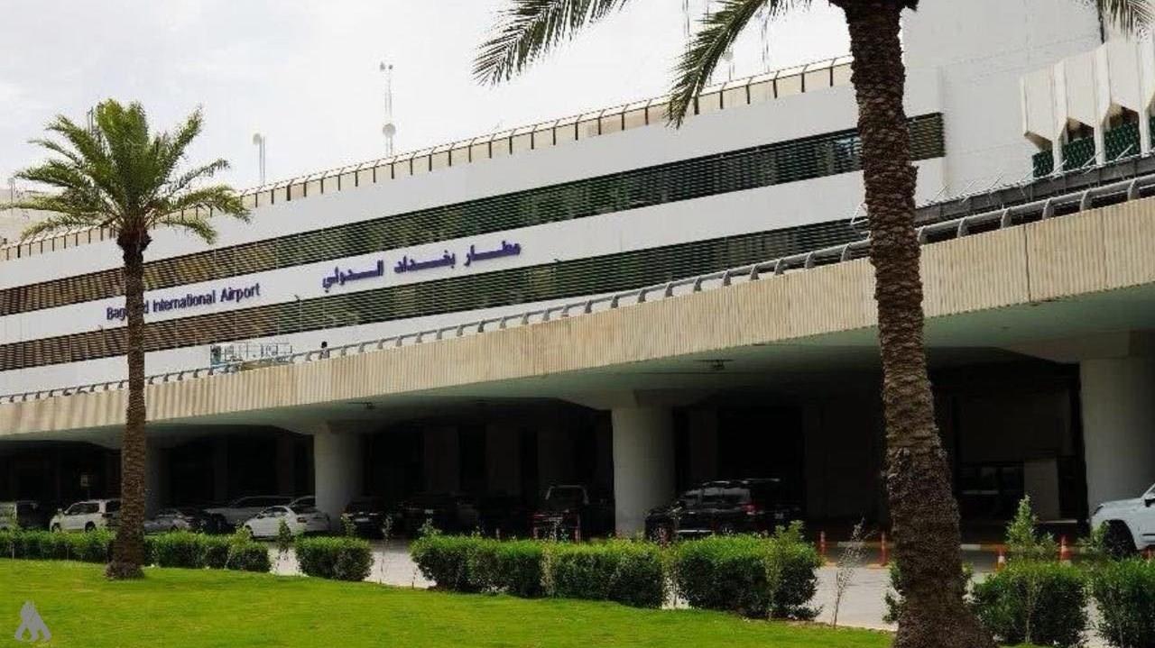إصابة 5 أشخاص بهجوم صاروخي استهدف مطار بغداد والمنطقة المحيطة
