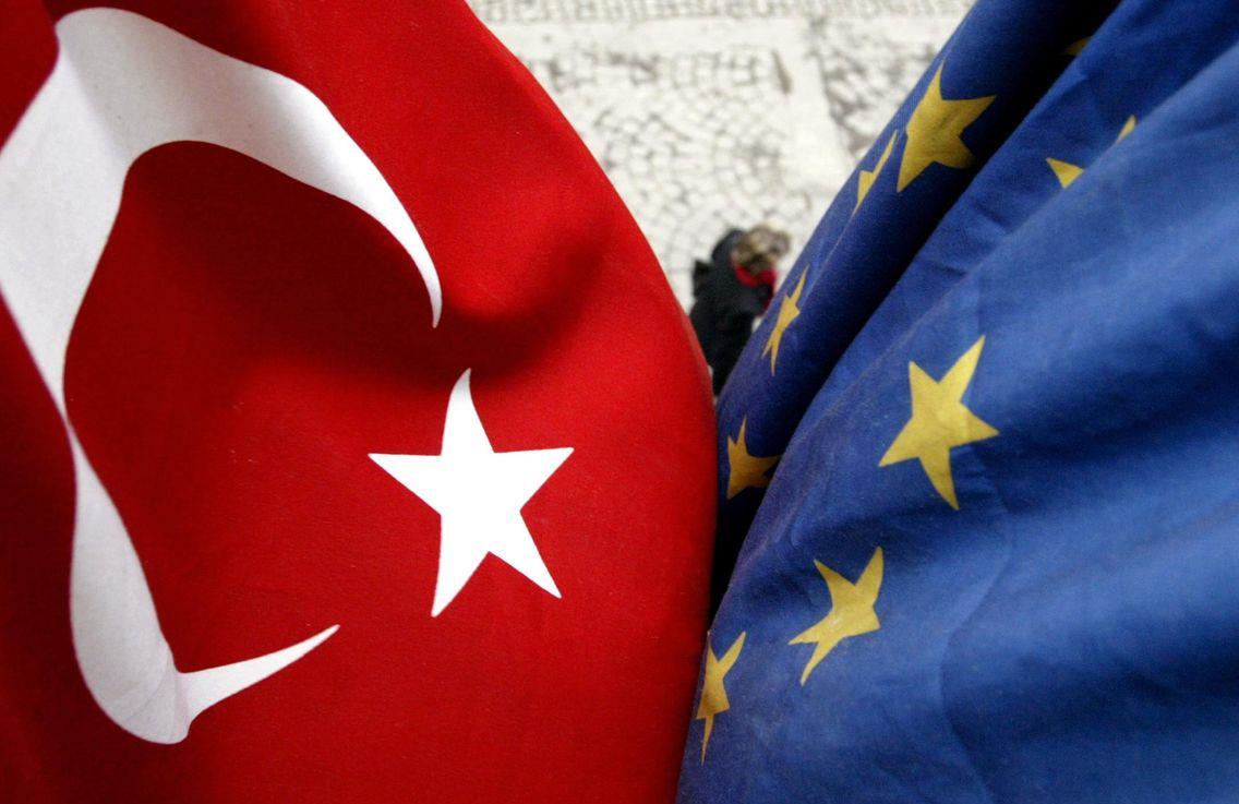 تركيا ترحب بإعلان الاتحاد الأوروبي استعداده لتطوير التعاون معها بشكل تدريجي ومتناسب