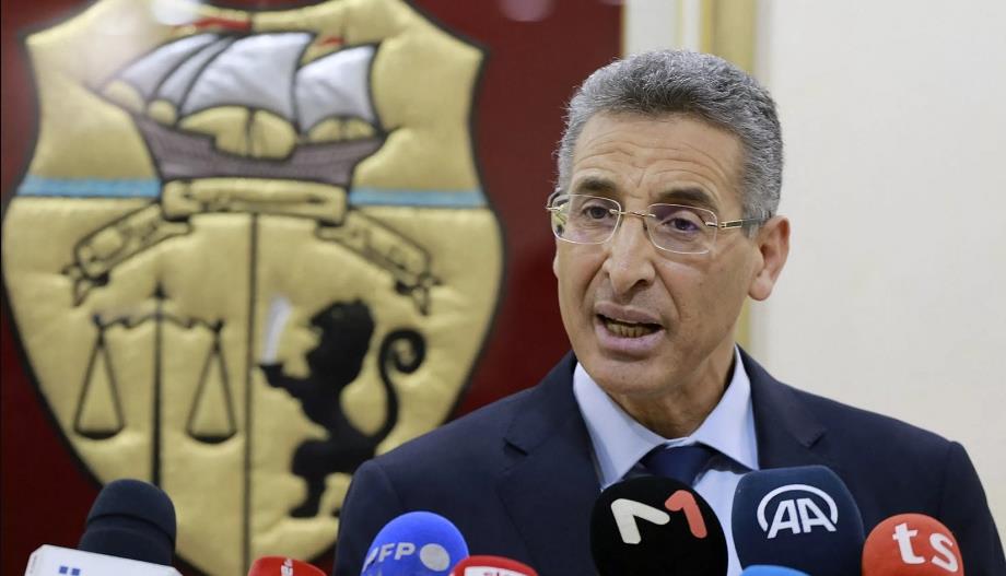 استقالة وزير الداخلية التونسي من منصبه