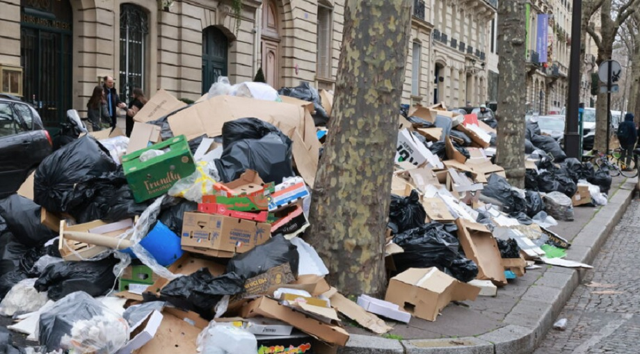 France : Paris croule sous 9.500 tonnes d'ordures