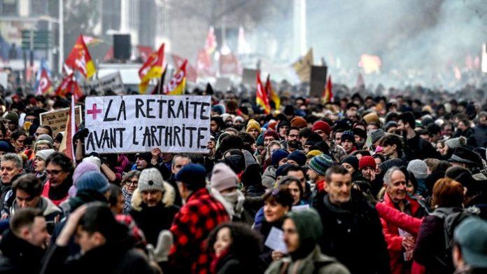 Les Français à nouveau dans la rue contre la réforme des retraites