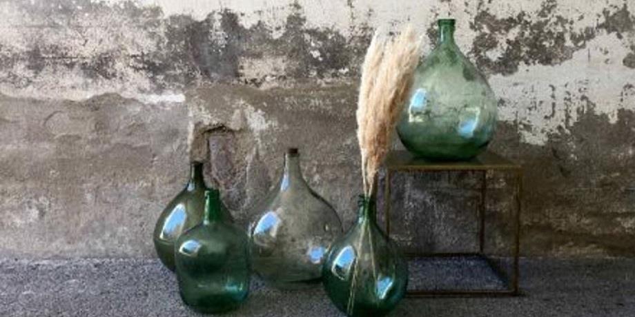 Tanger: des bouteilles en verre qui remonteraient au 14è siècle découvertes à la médina