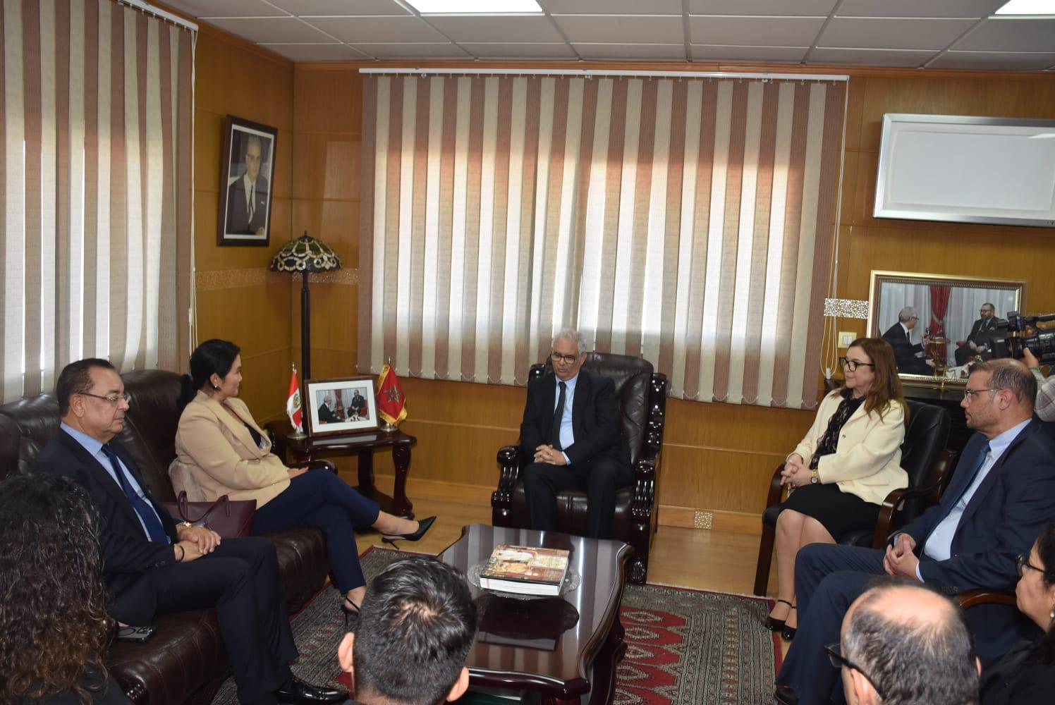 بركة يتباحث بالرباط مع رئيسة حزب "القوة الشعبية" بالبيرو