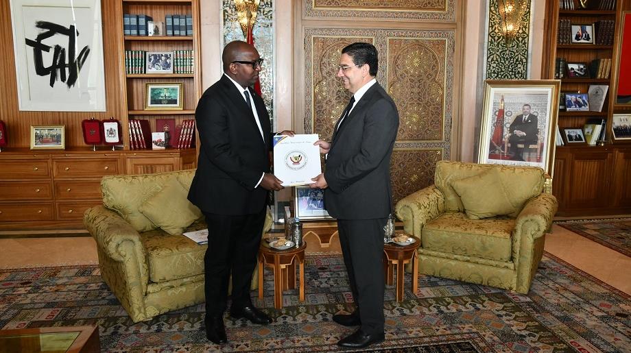 Nasser Bourita reçoit l'émissaire du Président de la République démocratique du Congo, porteur d'un message à SM le Roi Nasser Bourita reçoit l'émissaire du Président de la République démocratique du Congo, porteur d'un message à SM le Roi